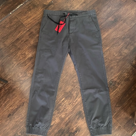 Hugo Boss Jogger Awesome Grey 32/32 NWT - Picture 1 of 8